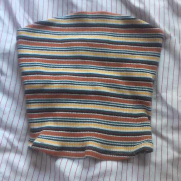 Crop top - Picture 1 of 1